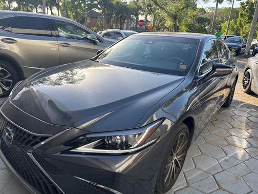 2022 Lexus ES 350 Base