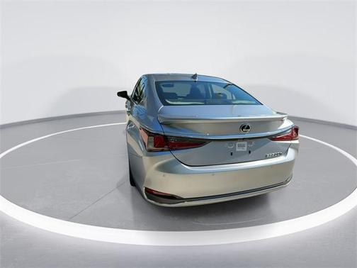 2024 Lexus ES 300h Luxury