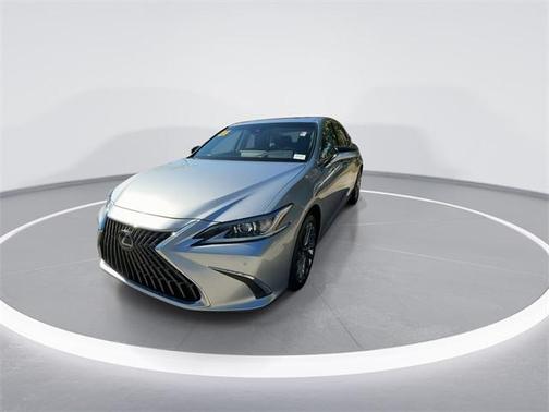 2024 Lexus ES 300h Luxury