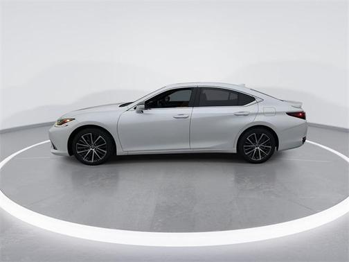 2025 Lexus ES 300h Base