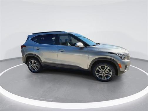 2023 Kia Seltos S