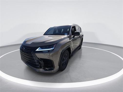 2025 Lexus LX 700h Overtrail