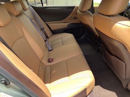 2019 Lexus ES 350 Ultra Luxury