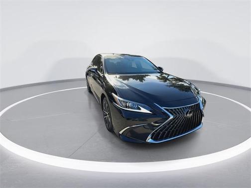 2025 Lexus ES 300h Base