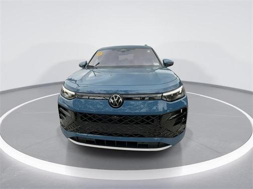 2025 Volkswagen Tiguan 2.0T SEL R-Line 4MOTION