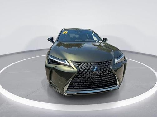 Nori Green Pearl 2024 Lexus UX 250h Base