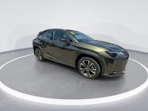 Nori Green Pearl 2024 Lexus UX 250h Base