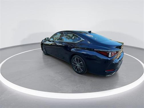 2025 Lexus ES 350 Base