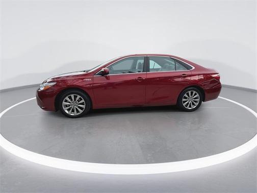 2017 Toyota Camry Hybrid XLE