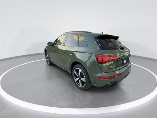 2022 Audi Q5 45 S line Premium Plus