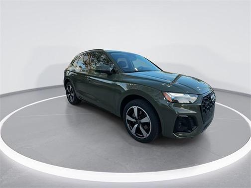 2022 Audi Q5 45 S line Premium Plus