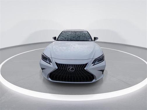 2025 Lexus ES 300h Base