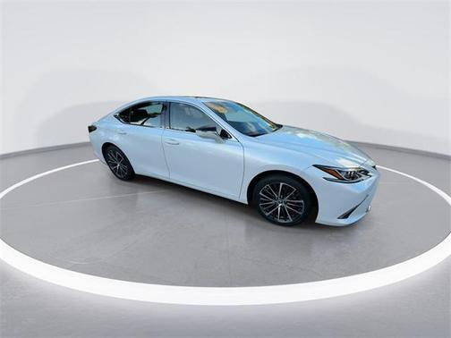 2023 Lexus ES 350 Base