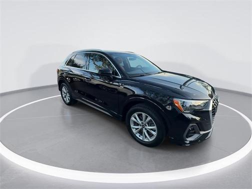 2021 Audi Q3 45 S line Premium