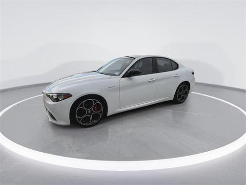 2024 Alfa Romeo Giulia Veloce RWD