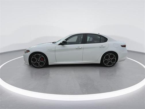 2024 Alfa Romeo Giulia Veloce RWD