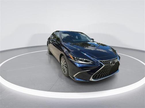 2025 Lexus ES 300h Ultra Luxury