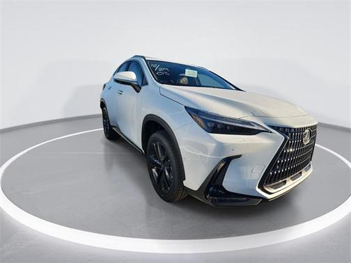 2026 Lexus NX 450h+ Luxury