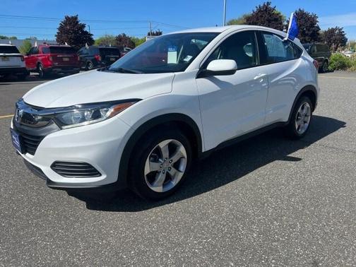 Platinum White Pearl 2019 Honda HR-V LX