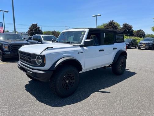 Oxford White 2026 Ford Bronco Big Bend