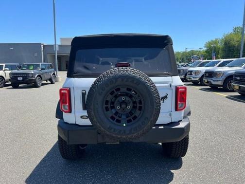 Oxford White 2026 Ford Bronco Big Bend