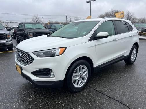 Star White 2023 Ford Edge SEL