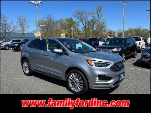 2022 Ford Edge Titanium