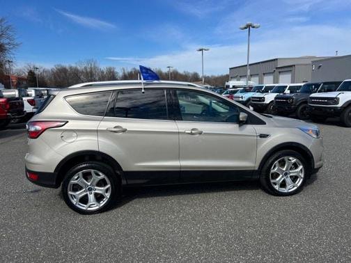 White Gold Metallic 2018 Ford Escape Titanium
