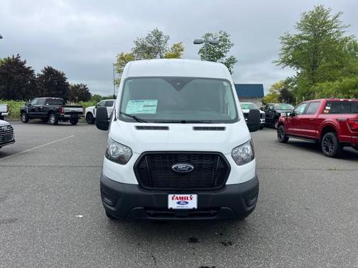 2025 Ford Transit-250 148 WB Medium Roof Cargo