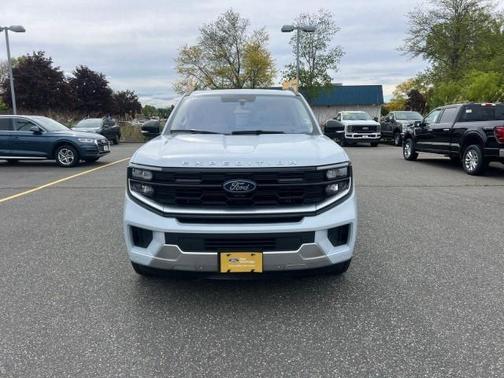Space Silver 2025 Ford Expedition Max Platinum