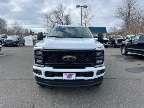 2025 Ford F-350 XLT