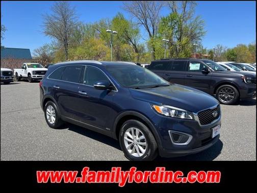 2018 Kia Sorento LX