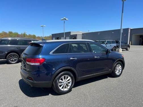 2018 Kia Sorento LX