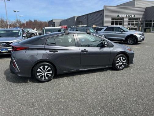 2022 Toyota Prius Prime XLE