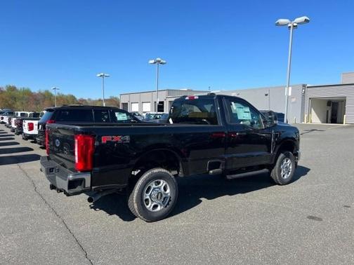 2025 Ford F-350 XLT