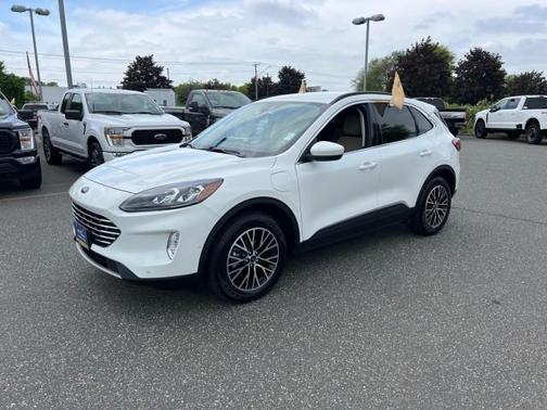 2021 Ford Escape PHEV Titanium