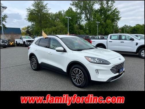 2021 Ford Escape PHEV Titanium