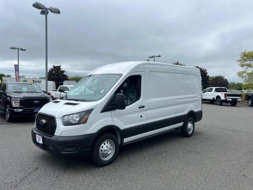 2025 Ford Transit-250 148 WB Medium Roof Cargo