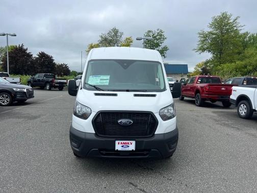 2025 Ford Transit-250 148 WB Medium Roof Cargo