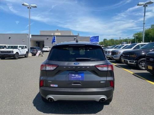 Magnetic Metallic 2020 Ford Escape SE