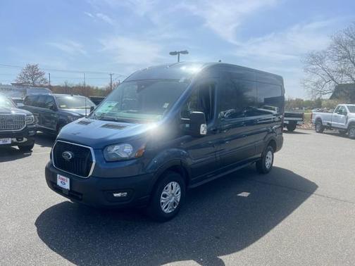 2025 Ford Transit-250 148 WB Medium Roof Cargo