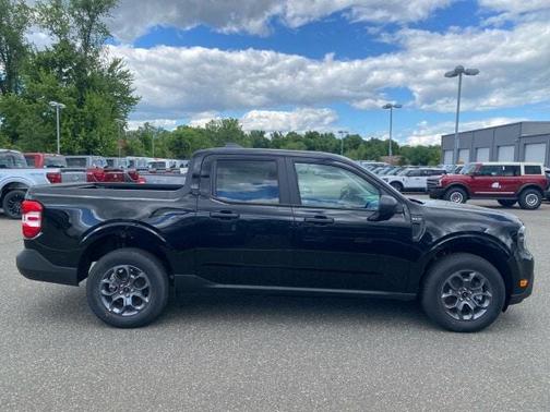 Shadow Black 2025 Ford Maverick XLT