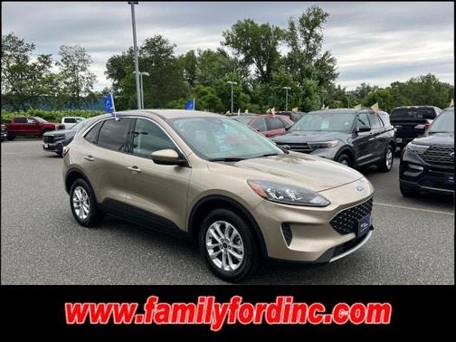 2020 Ford Escape SE