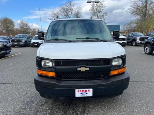 Summit White 2017 Chevrolet Express 2500 Work Van