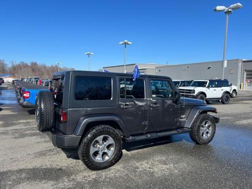 2017 Jeep Wrangler Unlimited Sahara