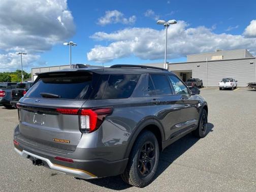 Carbonized Gray Metallic 2026 Ford Explorer Tremor