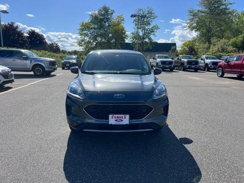 Magnetic Metallic 2020 Ford Escape SE