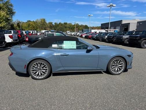 2025 Ford Mustang EcoBoost Premium
