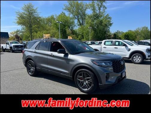 2025 Ford Explorer ST