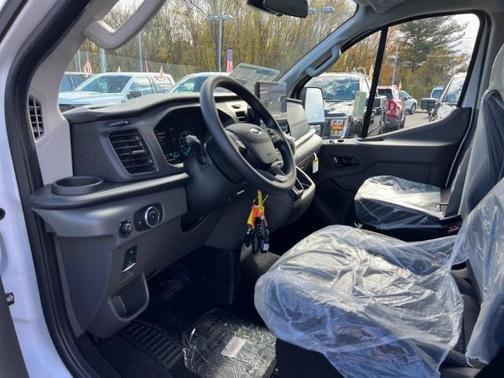 2025 Ford Transit-350 XL